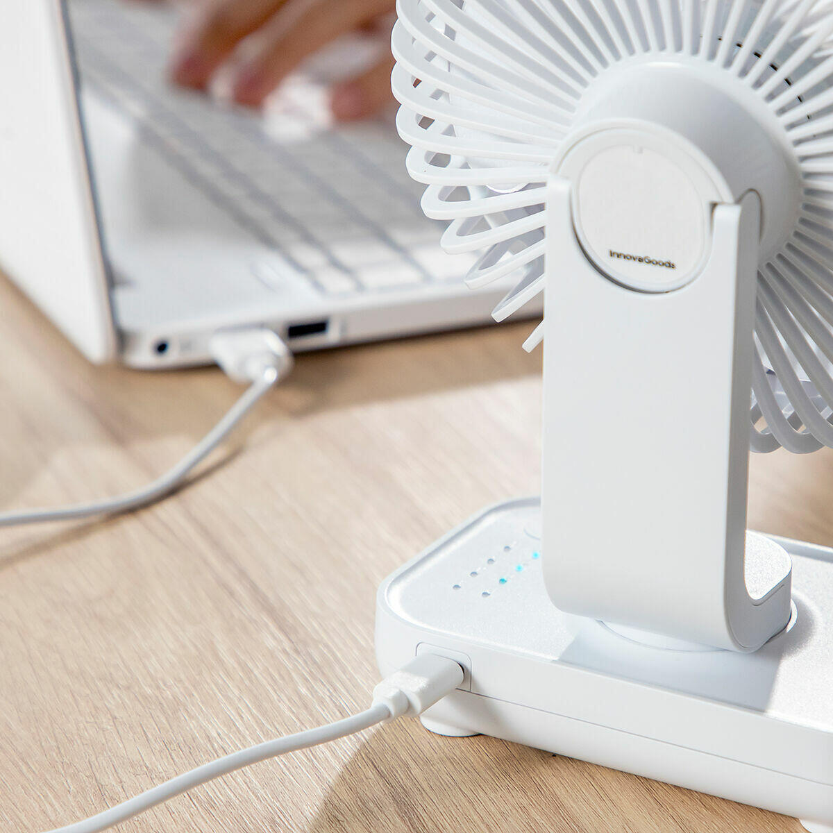Ventilador Portátil de Escritorio Recargable CoolZen